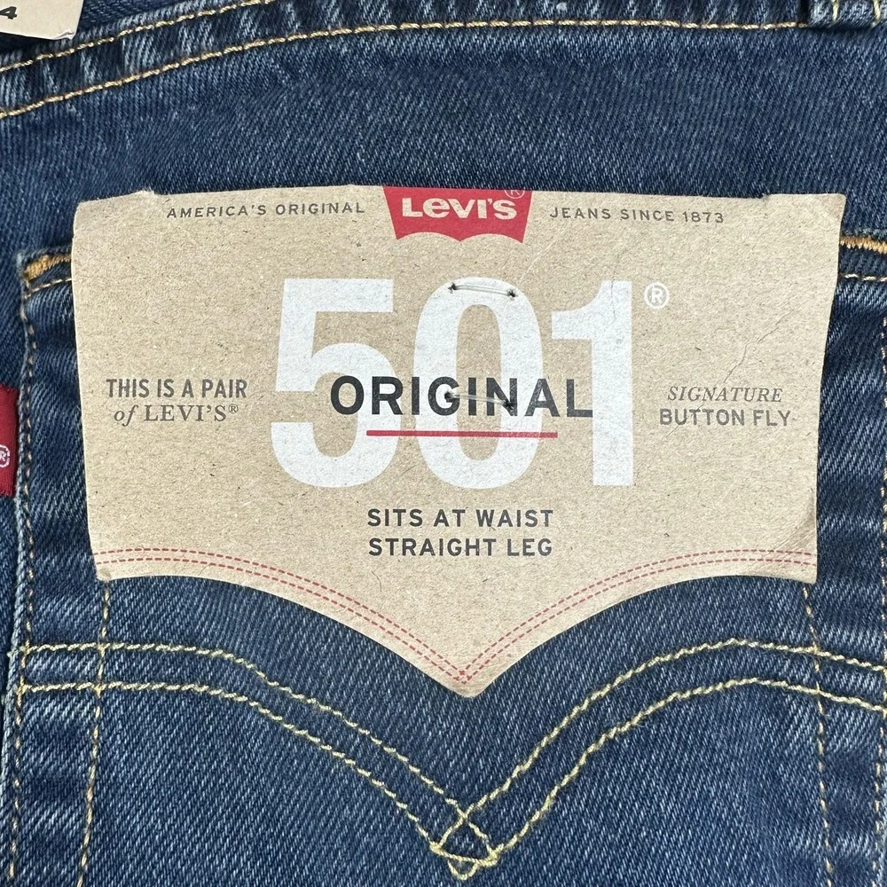 Levi's 501 Jeans Mens 30x34 Blue Medium Wash Button Fly Straight Leg